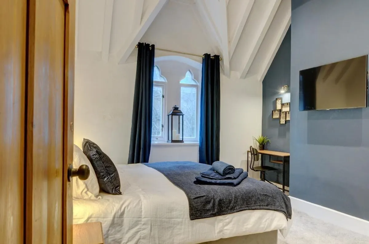 Homebird Property - The Vicarage Leeds  Dom wakacyjny