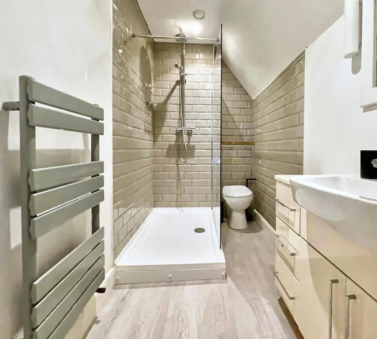 Homebird Property - The Vicarage Leeds  Dom wakacyjny Leeds (West Yorkshire)